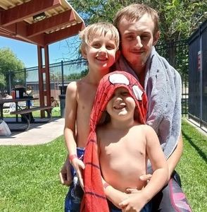 Meet your Posher, Ty